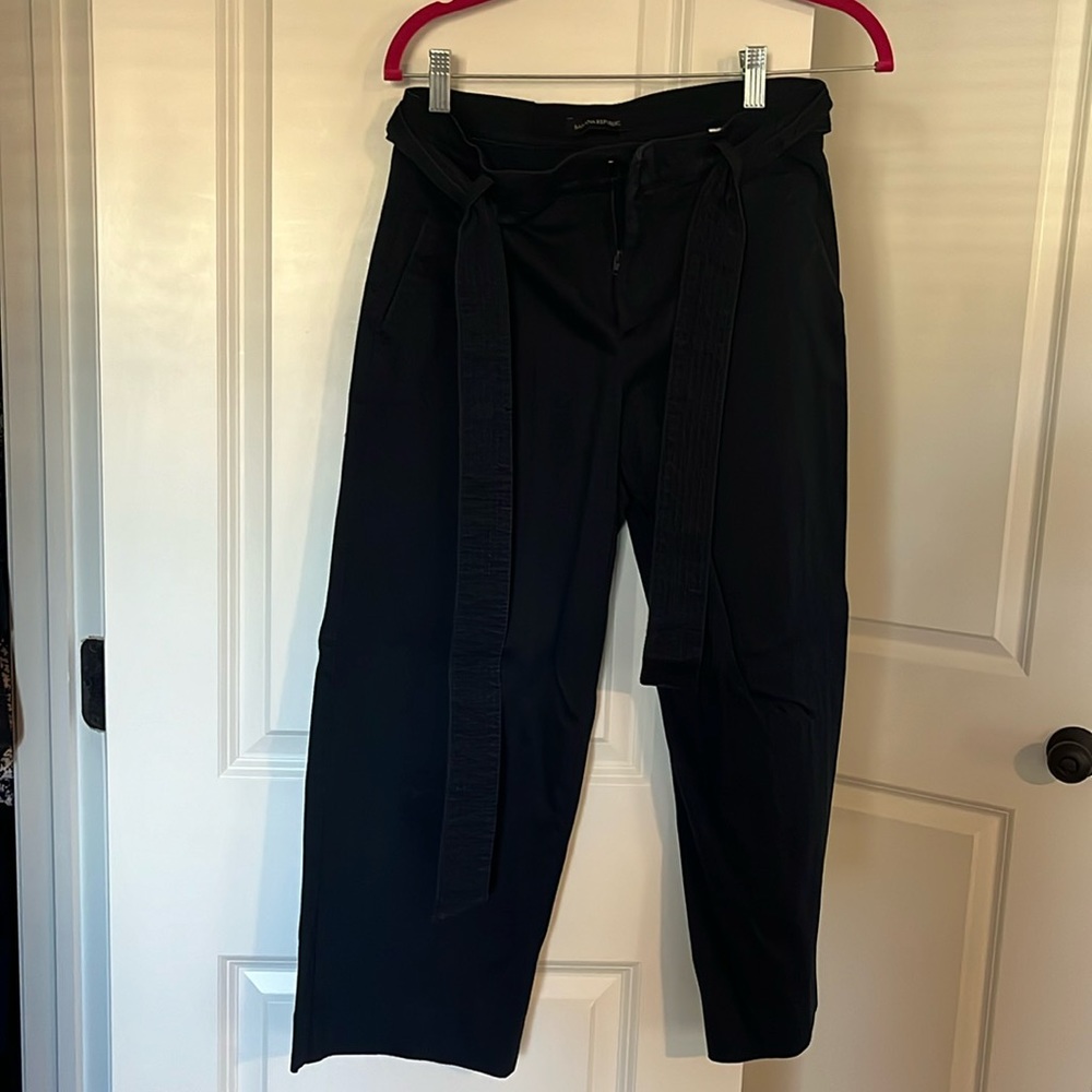 Banana republic navy wide leg trousers 7/8 length with belt size 4
